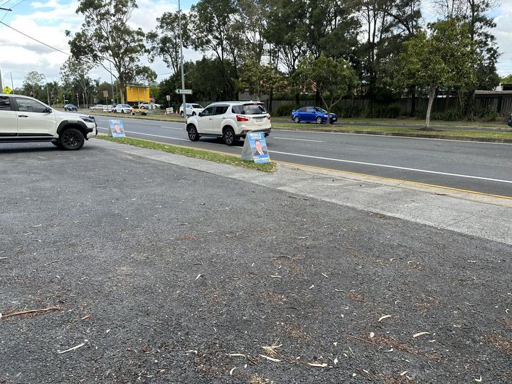 Community Roadside Upper Coomera